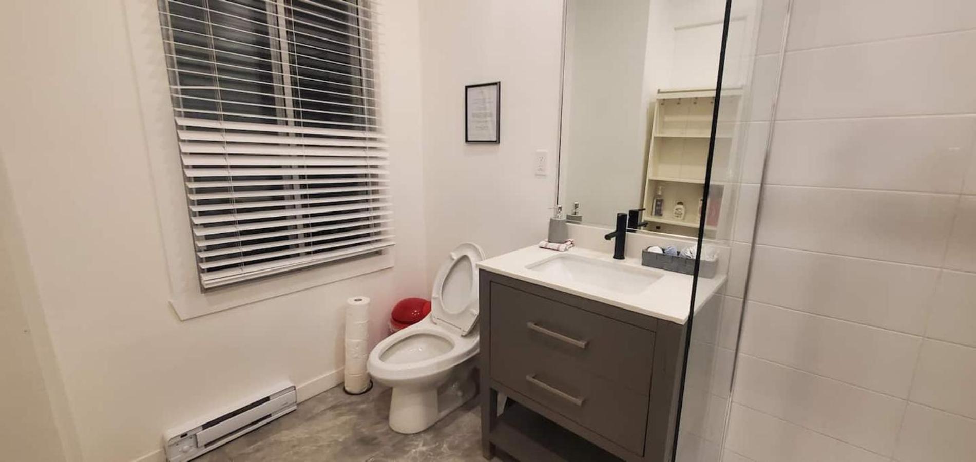 Perfect For Groups Big Livingroom 2 Backyard 3Br モントリオール エクステリア 写真